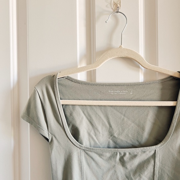 Abercrombie Green Square Neck Top - Picture 2 of 5